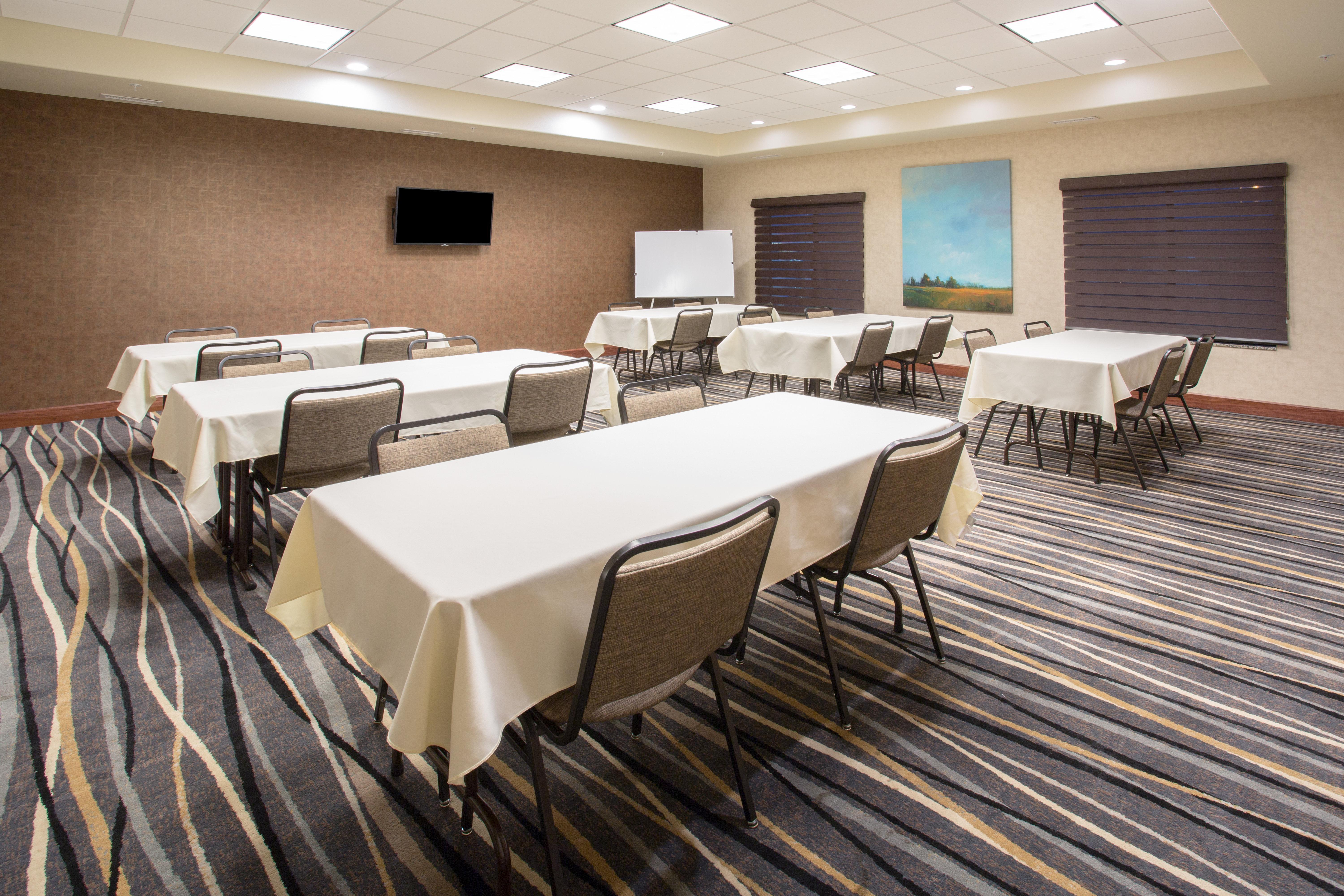 Holiday Inn Express & Suites Glendive By Ihg Екстер'єр фото