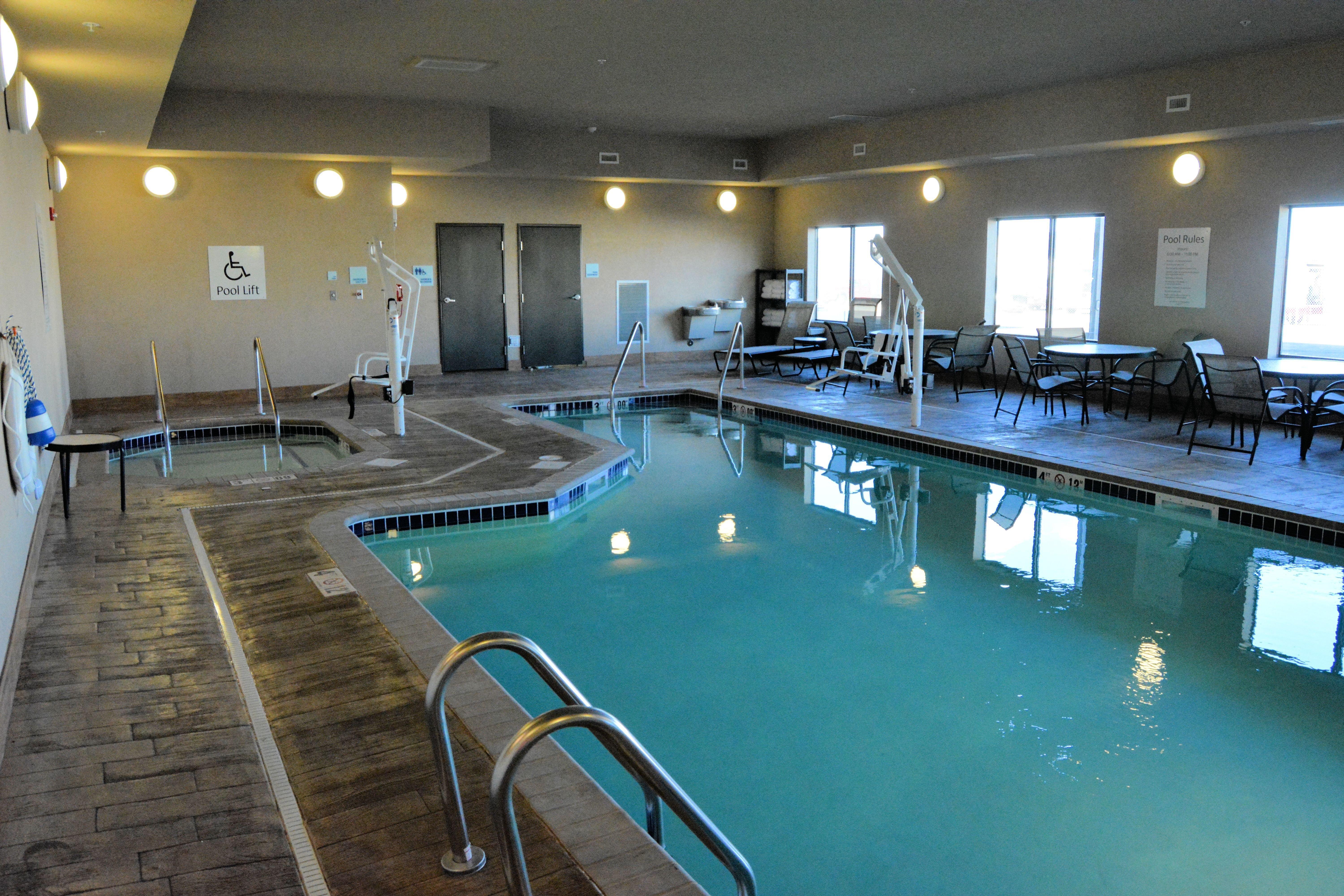 Holiday Inn Express & Suites Glendive By Ihg Екстер'єр фото